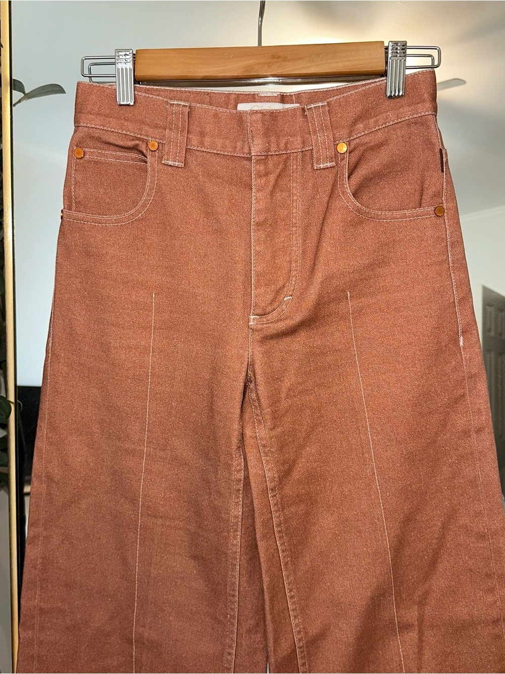 Chloé Front Pleat Wide Leg Denim Jeans - Picture 2 of 14